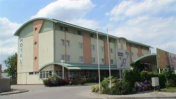 Jancsar Hotel Szekesfehervar Exterior photo